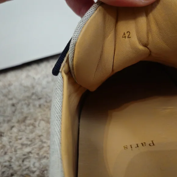 Christian Louboutin Gray and White Sneakers with Sophisticated Design - Picture 4 of 8